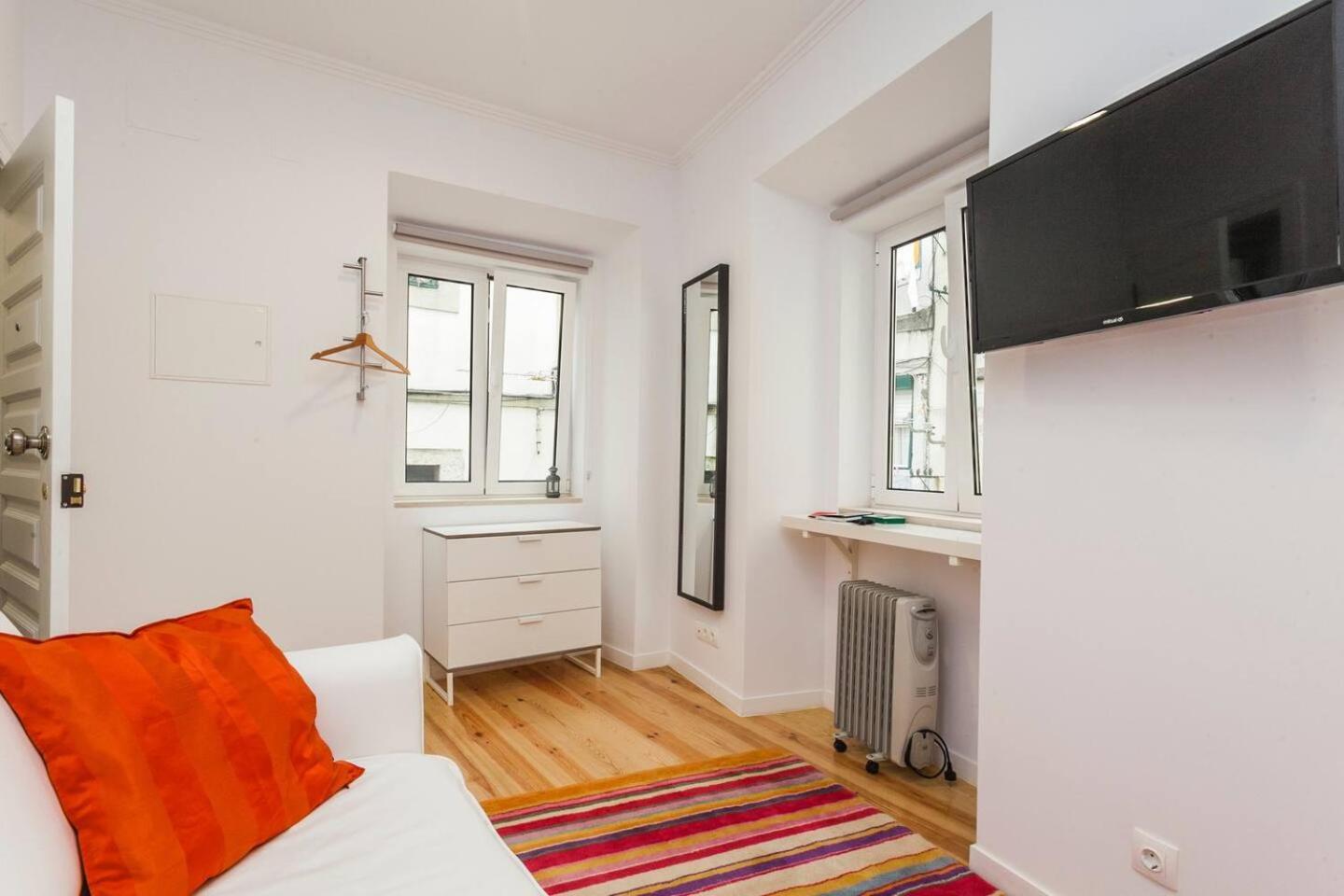 Whome Hidden Gem In Alfama Perfect To Explore 리스본 외부 사진